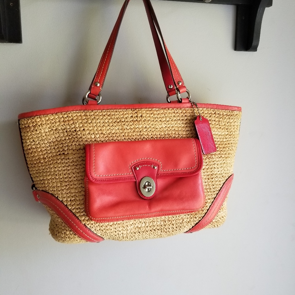 👜COACH HANDBAG